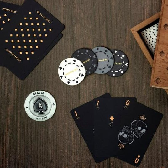 Poker Set in Wooden Box - 100 Chips and Black Cards
